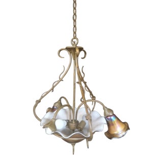 Art Nouveau Iridescent Glass Chandelier With Three Matching Sconces by Quoizel (Signed) For Sale