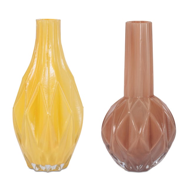 Brighten up your space with the vibrant charm of this Diamond Pattern Glass Bud Vase Set. Featuring a mix of warm,...