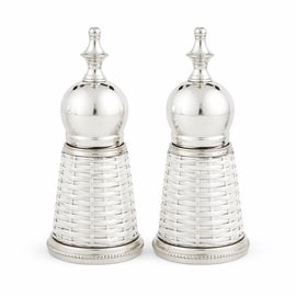 Example of Salt and Pepper Shakers