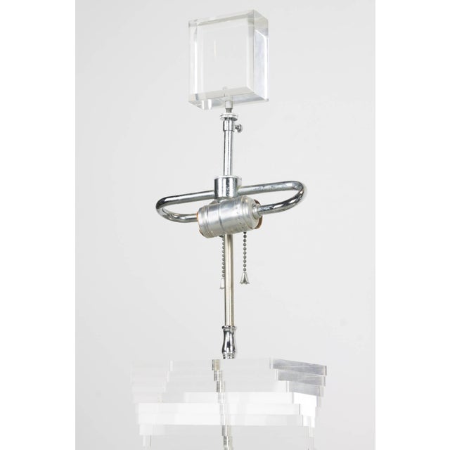 Mid-Century Modern Stacked Lucite Helix Table Lamps - a Pair For Sale - Image 3 of 6