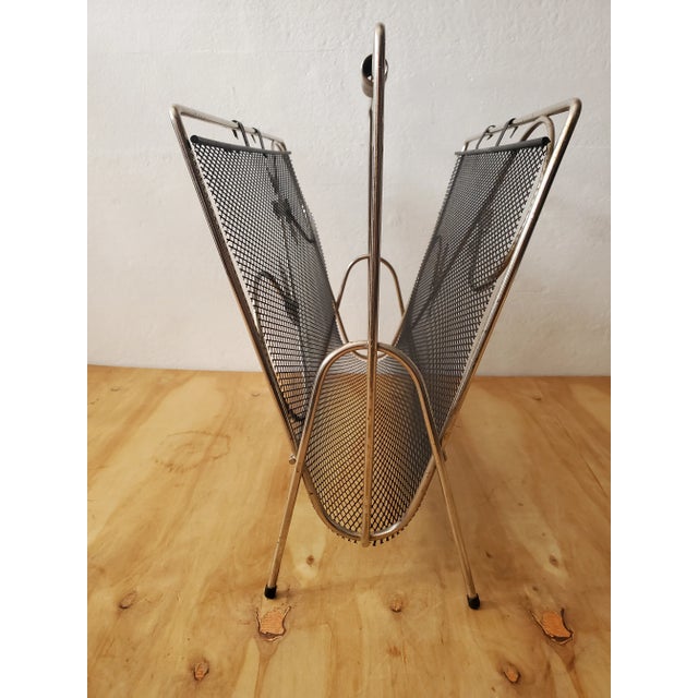 Metal 1960s Mid Century Steel Mesh Magazine Rack with Fleur De Lis Motif For Sale - Image 7 of 11
