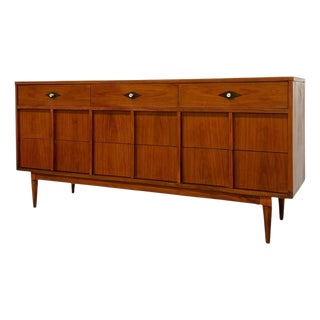 Vintage Mid-Century Modern 9 Drawer Dresser With Diamond Parquet Accent Inlay and Dovetailed Drawers For Sale