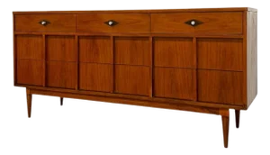 Vintage Mid-Century Modern 9 Drawer Dresser With Diamond Parquet Accent Inlay and Dovetailed Drawers