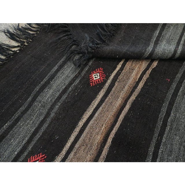 Galerie Shabab Collection Mid-20th Century Handmade Turkish Flatweave Kilim Accent Rug For Sale - Image 10 of 10