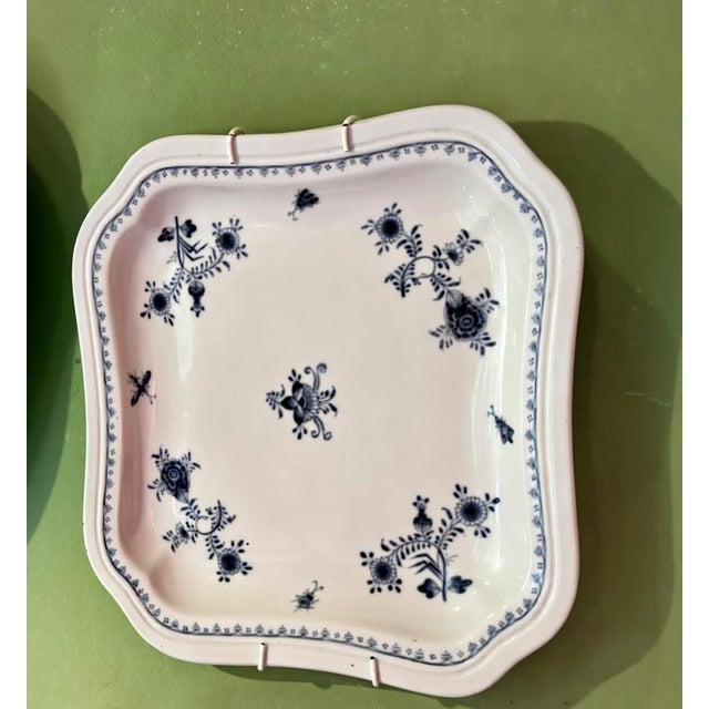 Ceramic 18th Century Blue and White Porcelain Serving Tureen and Platters, Vienna, Austria, Set of 10 For Sale - Image 7 of 17