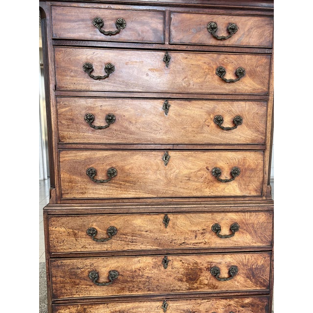 George III Mahogany Chest on Chest For Sale In New York - Image 6 of 12