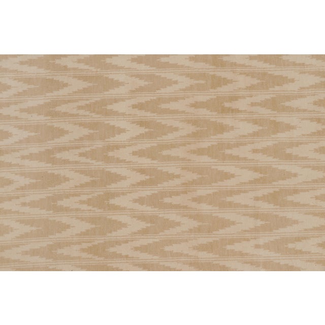 Rug & Kilim’s Contemporary Rug in Beige and Cream With Geometric Patterns For Sale In New York - Image 6 of 8