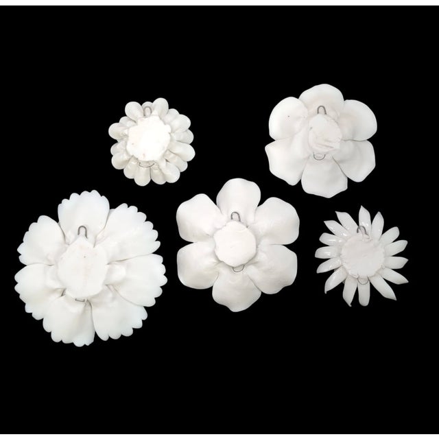 3D Ceramic Porcelain Flower Wall Decor Set - 5 Piece Mixed Floral Wall Hangings Peony Rose Daisy White Condition:...