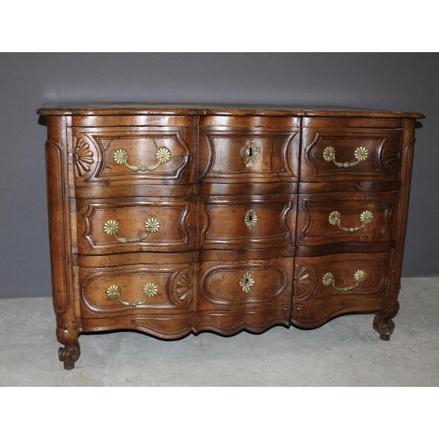 18th Century Provencal Crossbow Commode in Walnut For Sale - Image 9 of 14