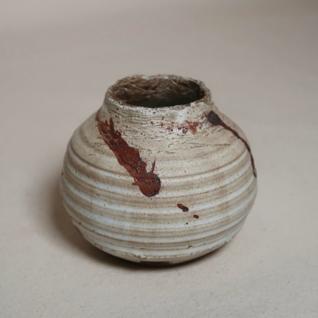 Alabaster Weighted Hand-Thrown Natural Ash Studio Pottery Vessel With Ribbed Form and Splattered Rust Glaze Accents For Sale - Image 8 of 13