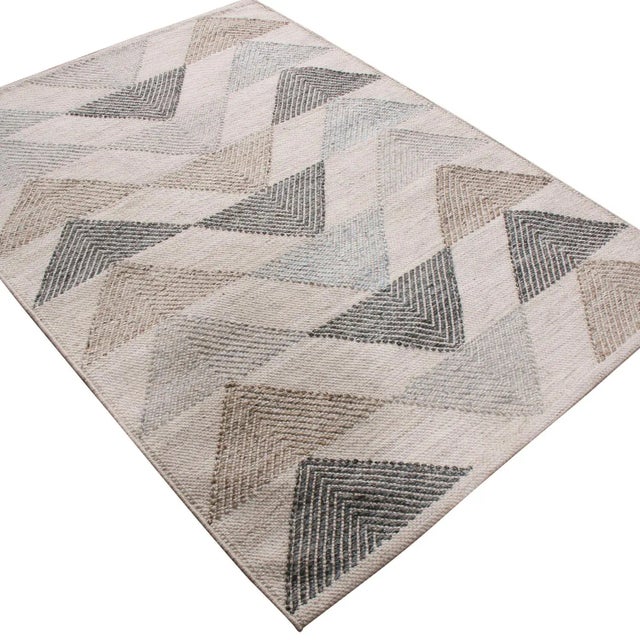 Contemporary Rug & Kilim’s Scandinavian Style Geometric Cream & Gray Wool Kilim Outdoor Rug - 14'x20' For Sale - Image 3 of 6