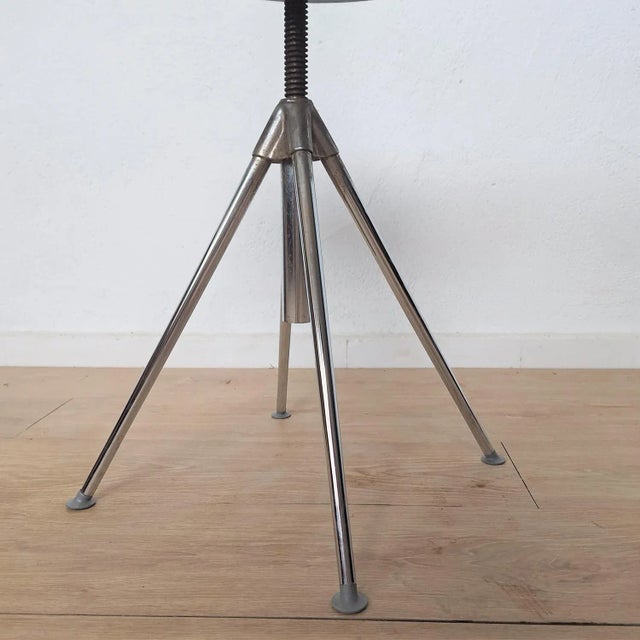 Vintage Height-Adjustable Stool, 1960s For Sale - Image 3 of 5