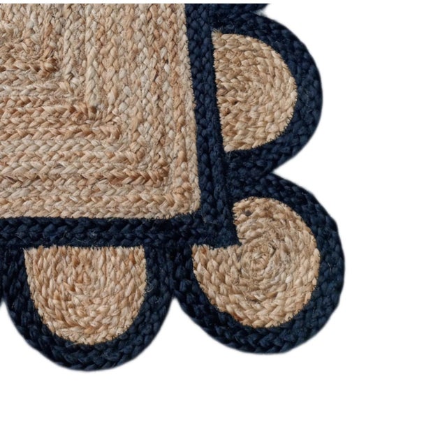 Mid-Century Modern Handwoven Natural Jute Bath Rug With Black Scalloped Border For Sale - Image 3 of 12
