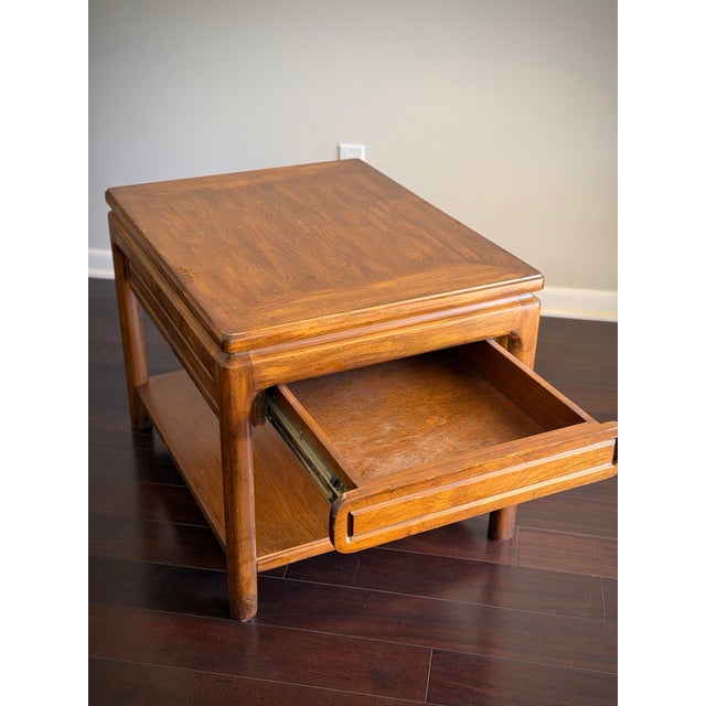 Wood Midcentury Modern MCM Vintage Asian Modern Teak Finish End Table Side Table Nightstand With Drawer in the Style of Mastercraft & Century Furniture For Sale - Image 7 of 12
