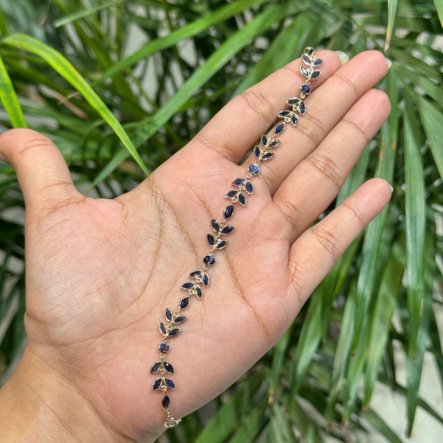 14k Yellow Gold 7.01ct Marquise Blue Sapphire Vine Leaf Link Bracelet For Sale In New York - Image 6 of 17