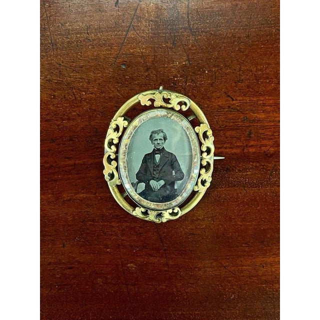 Antique Victorian Mourning Brooch, 1880 For Sale - Image 3 of 4