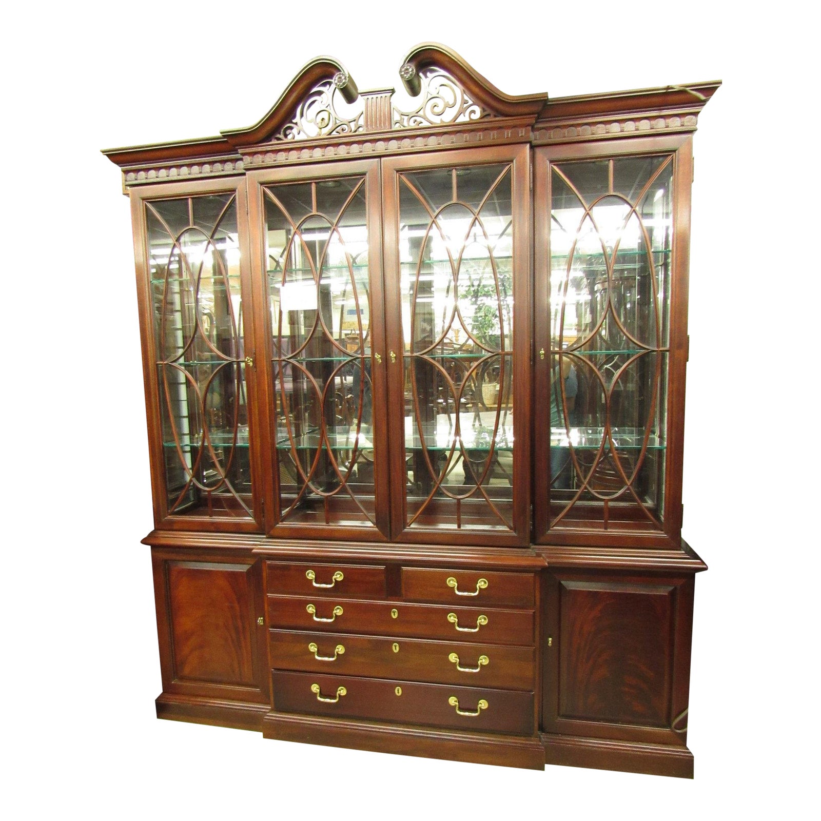 Thomasville Mahogany China Cabinet Breakfront | Chairish