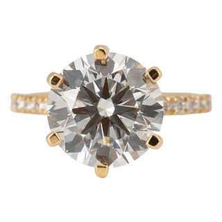 18k Yellow Gold 4.82ctw Round Brilliant Lab Grown Diamond Engagement Ring, Size 6 For Sale
