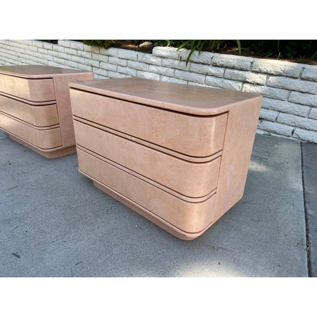 Custom Made 1980s Postmodern Pink Sponge Faux Finish Nightstands – Palm Springs Style For Sale In Los Angeles - Image 6 of 12