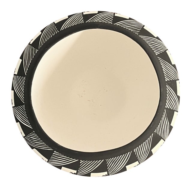 Early 21st Century Acoma Pueblo Pot by Virginia Victorino For Sale - Image 5 of 8