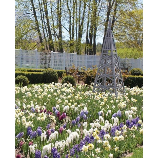 This gorgeous hardcover First Edition features gardens of the design world's luminaries such as Bunny Williams, Christian...
