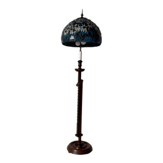 Vintage Adjustable Ratchet Wood Floor Lamp With Tiffany-Style Stained Glass Shade For Sale