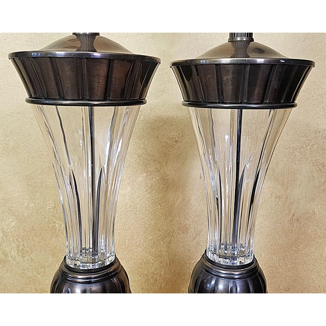 Pair of Vintage Lead Crystal & Antiqued Bronze Table Lamps – Hollywood Regency For Sale - Image 11 of 18