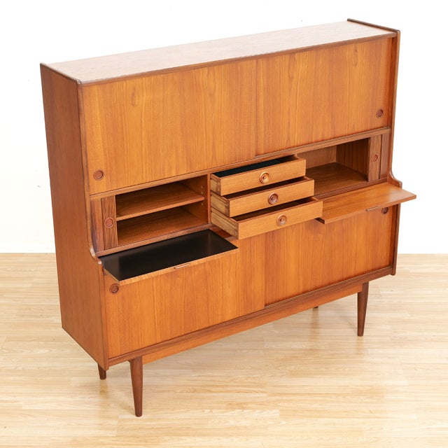 1960s Mid Century Hutch Credenza by Johannes Andersen, Attributed For Sale In Los Angeles - Image 6 of 9