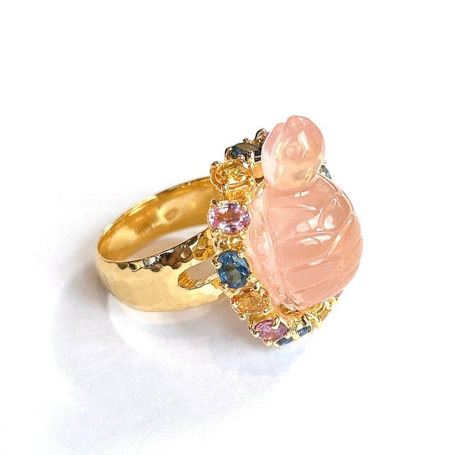 Bochic “Orient” Turtle Rose Quartz & Sapphires Ring Set In 18K Gold & Silver, Size 8.5 For Sale - Image 4 of 8