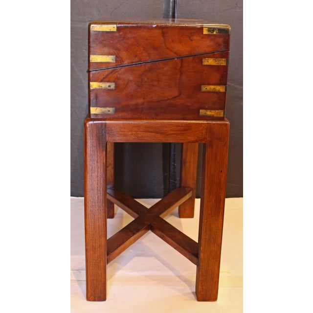 C. 1830-60 Highly Figured English Lap Desk Writing Box on Custom Table Stand For Sale - Image 4 of 13
