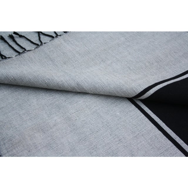 Late 20th Century Moroccan Striped Handwoven Throw For Sale In New York - Image 6 of 7