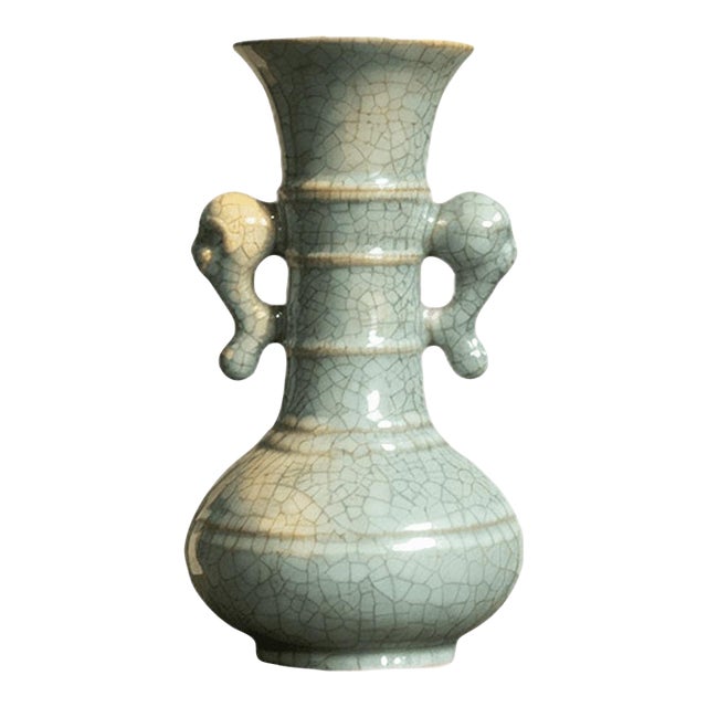 Chinese Ceramic Vase,Guan Ware Crackle Glaze Celadon Glaze Porcelain Double Ears Vase For Sale