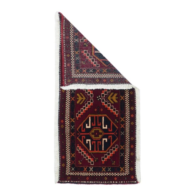 Vintage Shiraz Rug 1'8'' x 3'10''.