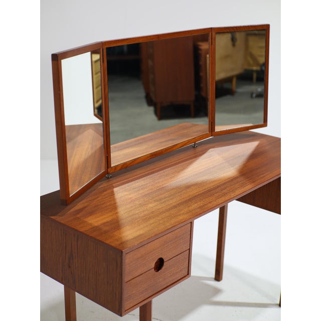 Model 40 Dressing Table in Teak by Kai Kristiansen for Aksel Kjersgaard, Denmark, 1960s For Sale - Image 6 of 18