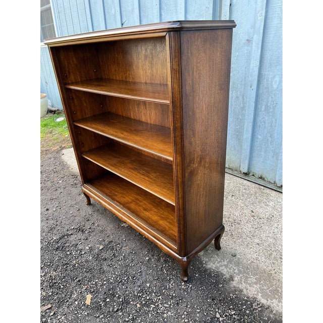 Queen Anne Vintage Queen Anne Style Bookshelf / Bookcase For Sale - Image 3 of 9