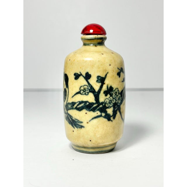 Chinese Antique Chinese Yellow Porcelain Bird & Flower Motif Snuff Bottle For Sale - Image 3 of 10