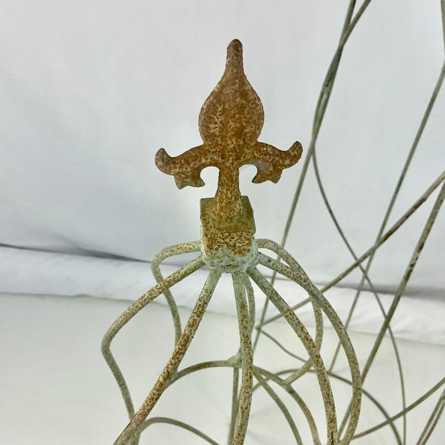 1940s Vintage French Neoclassical Iron Fluer De Lis Monumental Topiary Frames - Set of 3 For Sale - Image 13 of 18