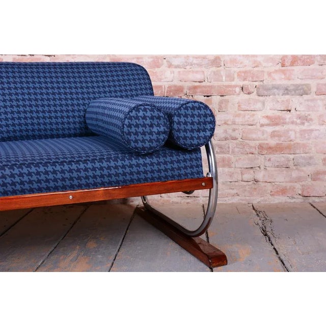Czech Bauhaus Chrome and Beech Sofa attributed to Robert Slezak, 1930s For Sale - Image 4 of 18