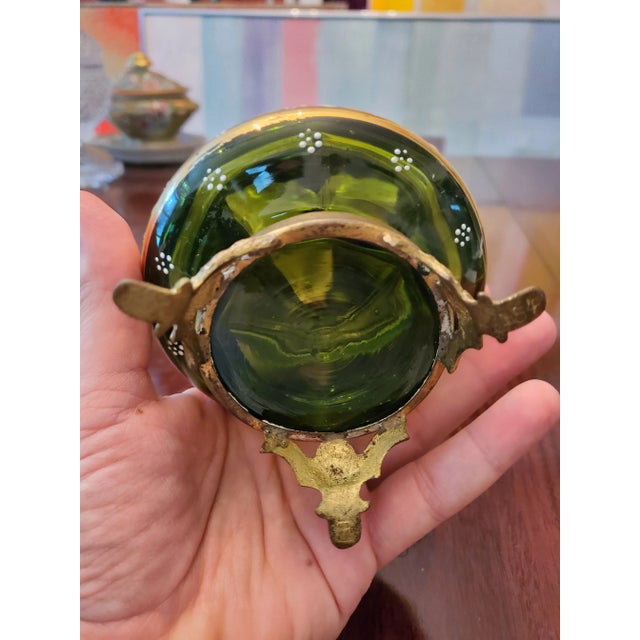Early 1900s Antique Emerald Green Glass Jewelry Box For Sale In Boston - Image 6 of 8
