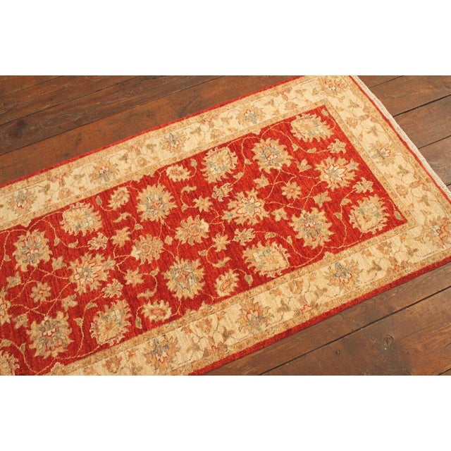 Middle Eastern Rug in Wool For Sale - Image 9 of 11