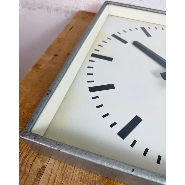 Large Grey Square Wall Clock from Pragotron, 1970s For Sale - Image 16 of 18