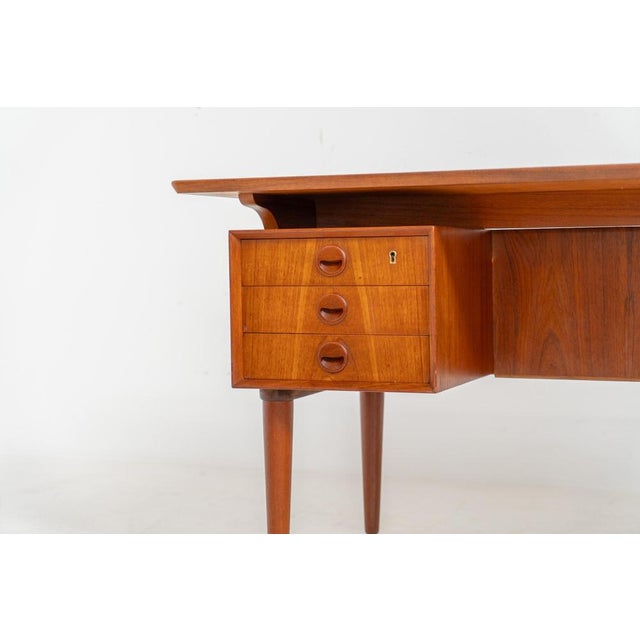 1960s Large Writing Desk in Wood For Sale - Image 5 of 12