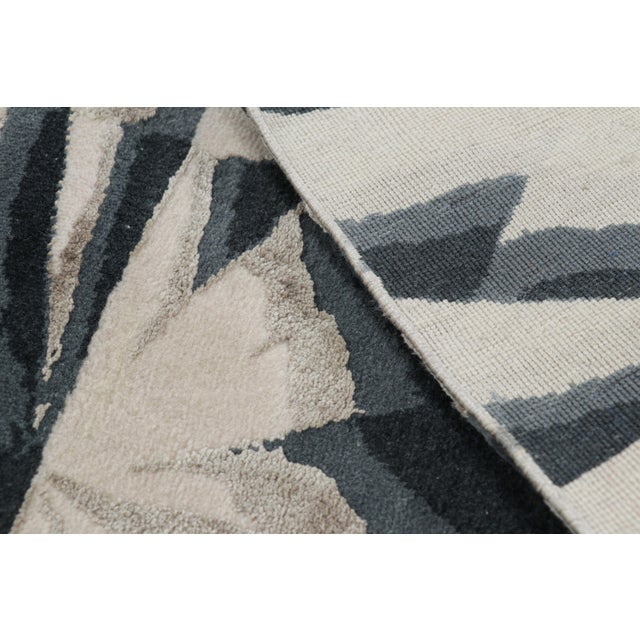 Textile Rug & Kilim’s Modern Geometric Abstract Rug For Sale - Image 7 of 7