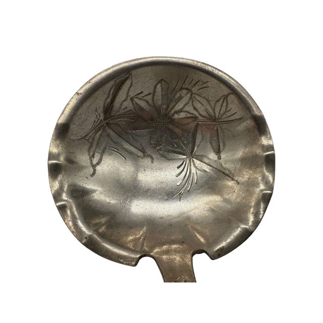 1889 Towle Mfg. Co Shell II Pattern Large Soup Ladle Mono Grammed "Fox" For Sale In Los Angeles - Image 6 of 10