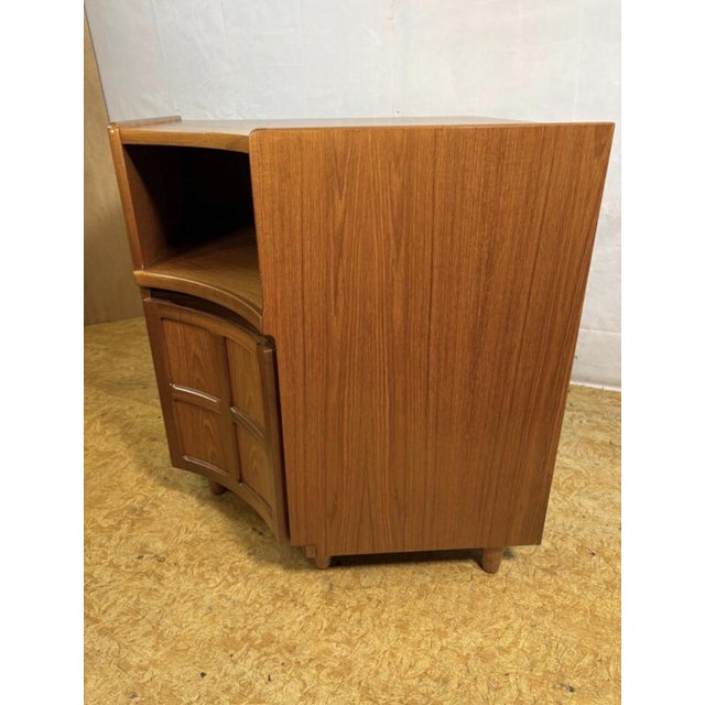 Brown Mid-Century Modern Teak Corner Cabinet from Nathan, 1960s For Sale - Image 8 of 11