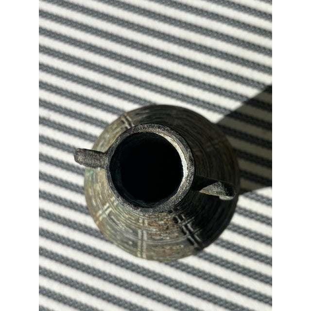 Vintage Heavy Metal Amphora Vase With Verdigris Patina - Mid-Century Italian Classical Revival Piece For Sale - Image 4 of 10