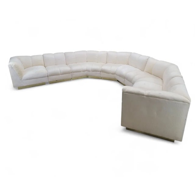 This vintage modern 6-piece sectional sofa offers a spacious and versatile seating arrangement, perfect for customization....