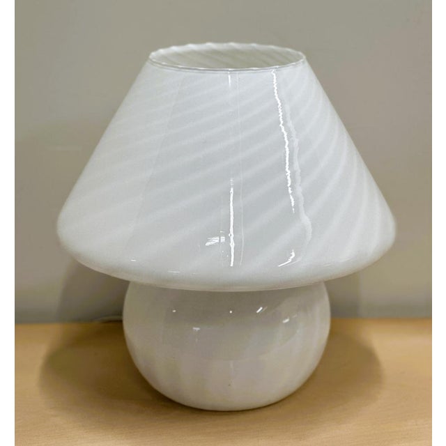 Vintage Italian White Swirl Glass Mushroom Lamp, 1970 For Sale - Image 10 of 16