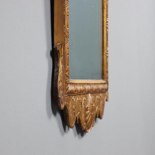 Italian Mirror in Carved and Gilded Wood For Sale - Image 11 of 13
