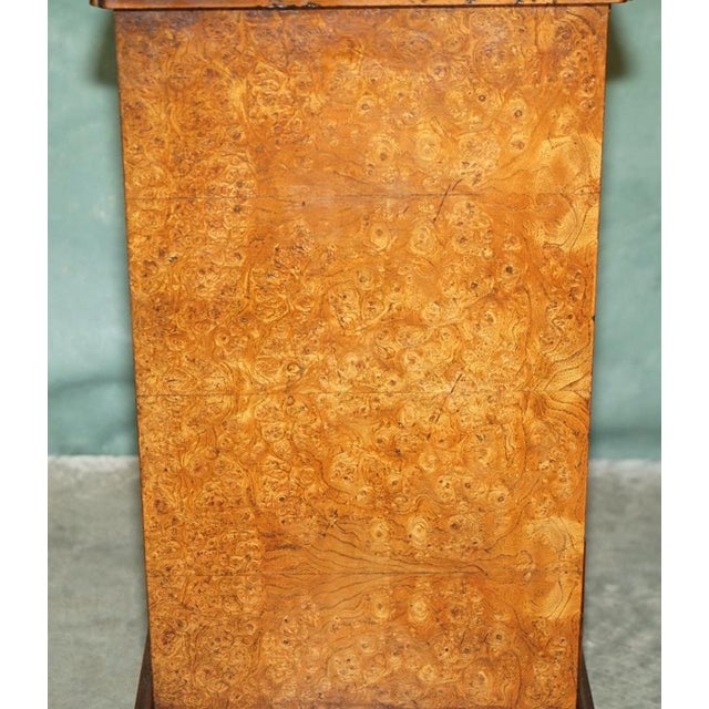 George III Style Burr Elm Chest of Drawers with Brushing Slide For Sale - Image 14 of 18